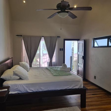 Hona Beach Hotel Dominical Habitación foto